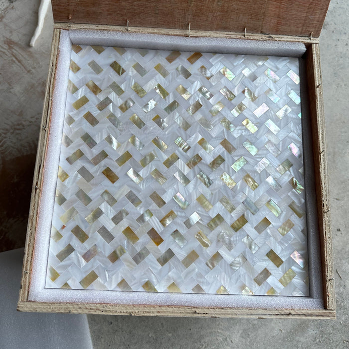 8mm Thickness Herringbone Weave Seamless Gold Lip Natural White Mother Of Pearl Tile Backsplash Shell Mosaic Wall MOPSL031